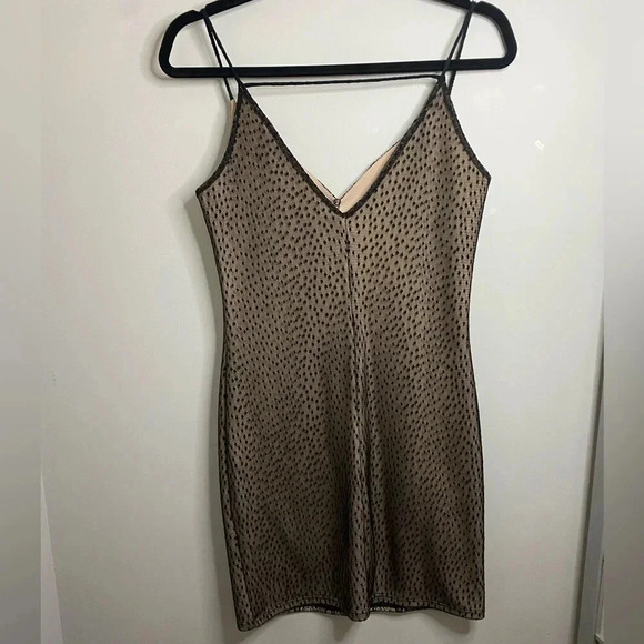 Miss Selfridge - Black lace mini dress with nude underlay - US4 - Picture 3 of 4